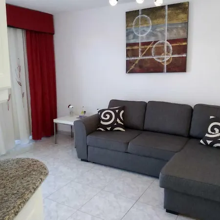 House Lele By Holiday World Apartment